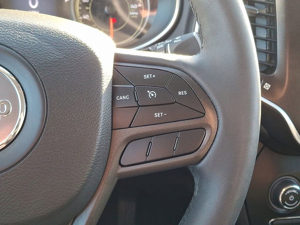 Used 2021 Jeep Cherokee Trailhawk w/ Premium Leather Package image 21