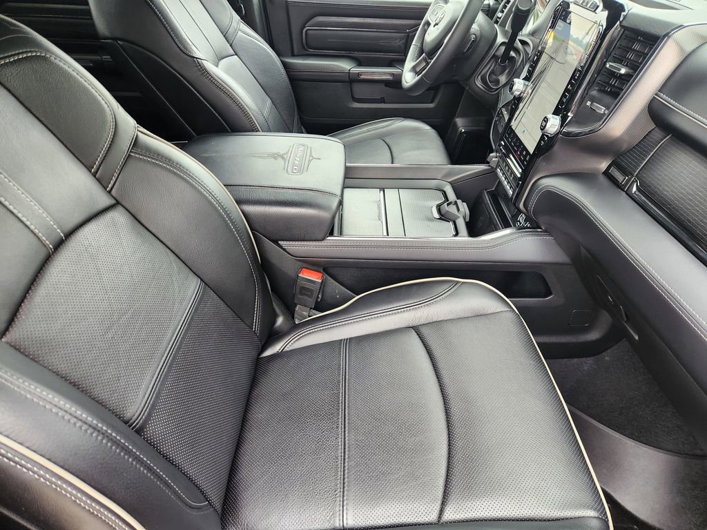 Used 2024 RAM 2500 Limited AWD/4WD image 16