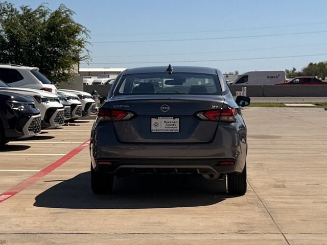 Used 2024 Nissan Versa SV FWD image 8