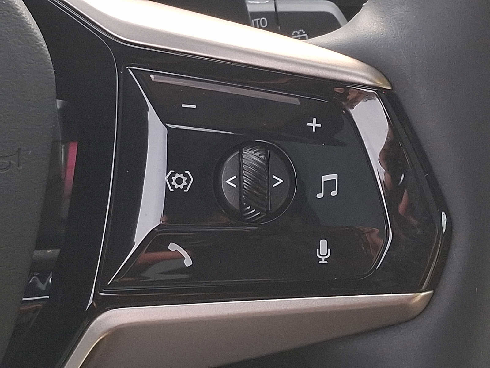 Used 2025 BMW X3 xDrive30i w/ Premium Package image 24