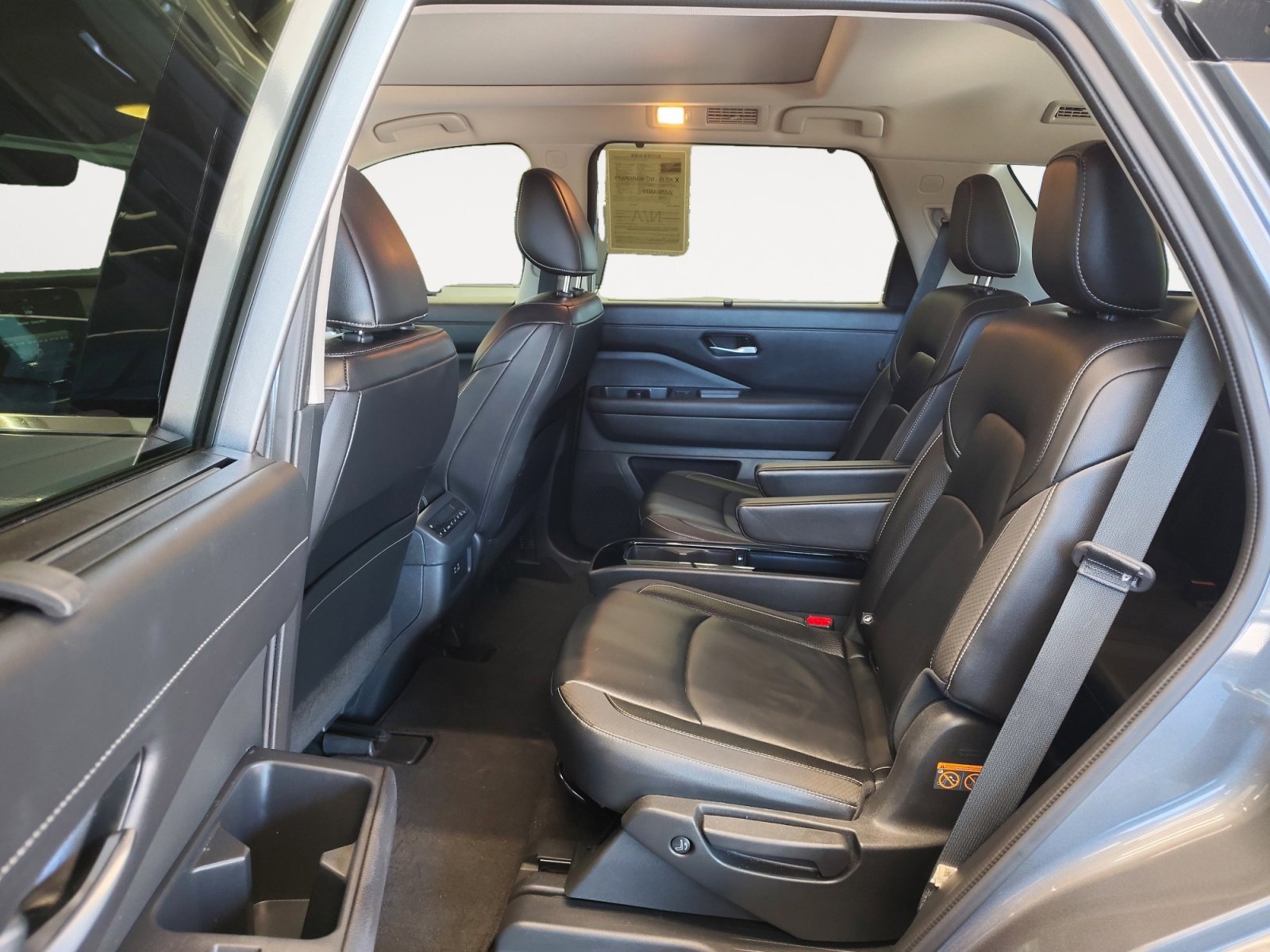 Used 2024 Nissan Pathfinder SL w/ SL Premium Package AWD/4WD image 28