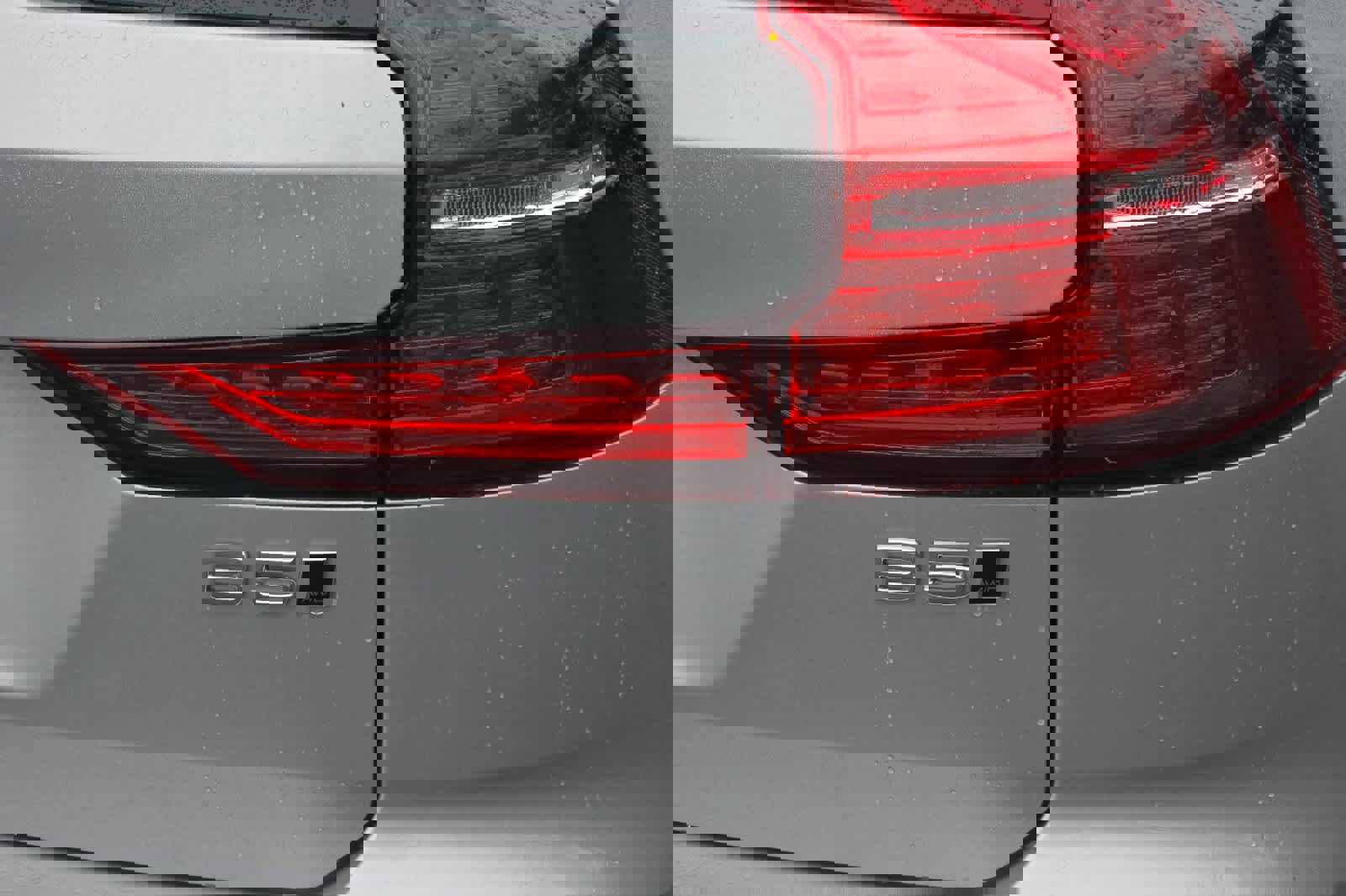 Used 2024 Volvo V60 B5 Cross Country Ultimate image 12