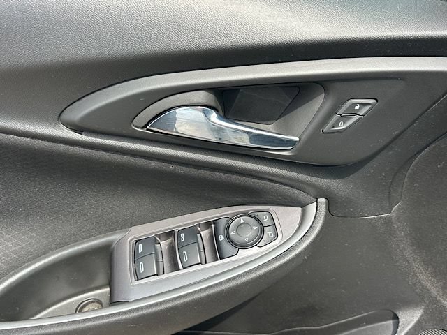 Used 2023 Chevrolet Malibu LT w/ Driver Confidence Package FWD image 22