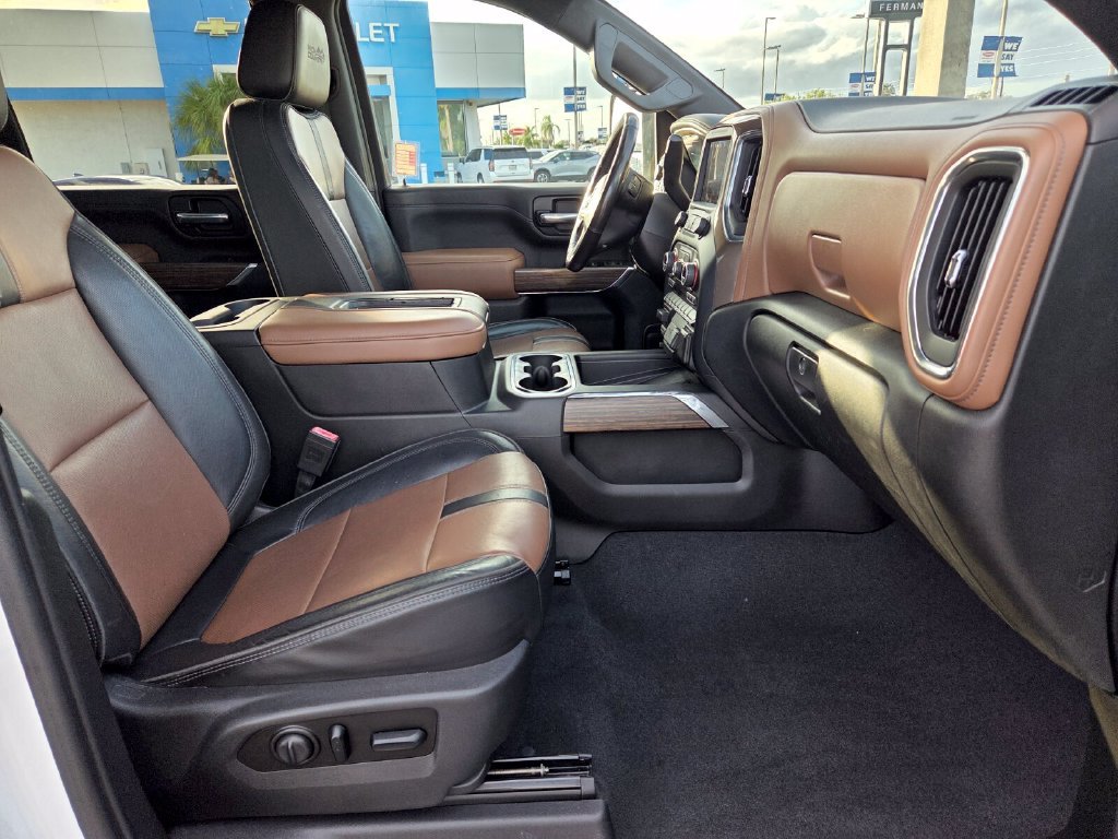Used 2020 Chevrolet Silverado 2500 High Country w/ Safety Package II AWD/4WD image 17