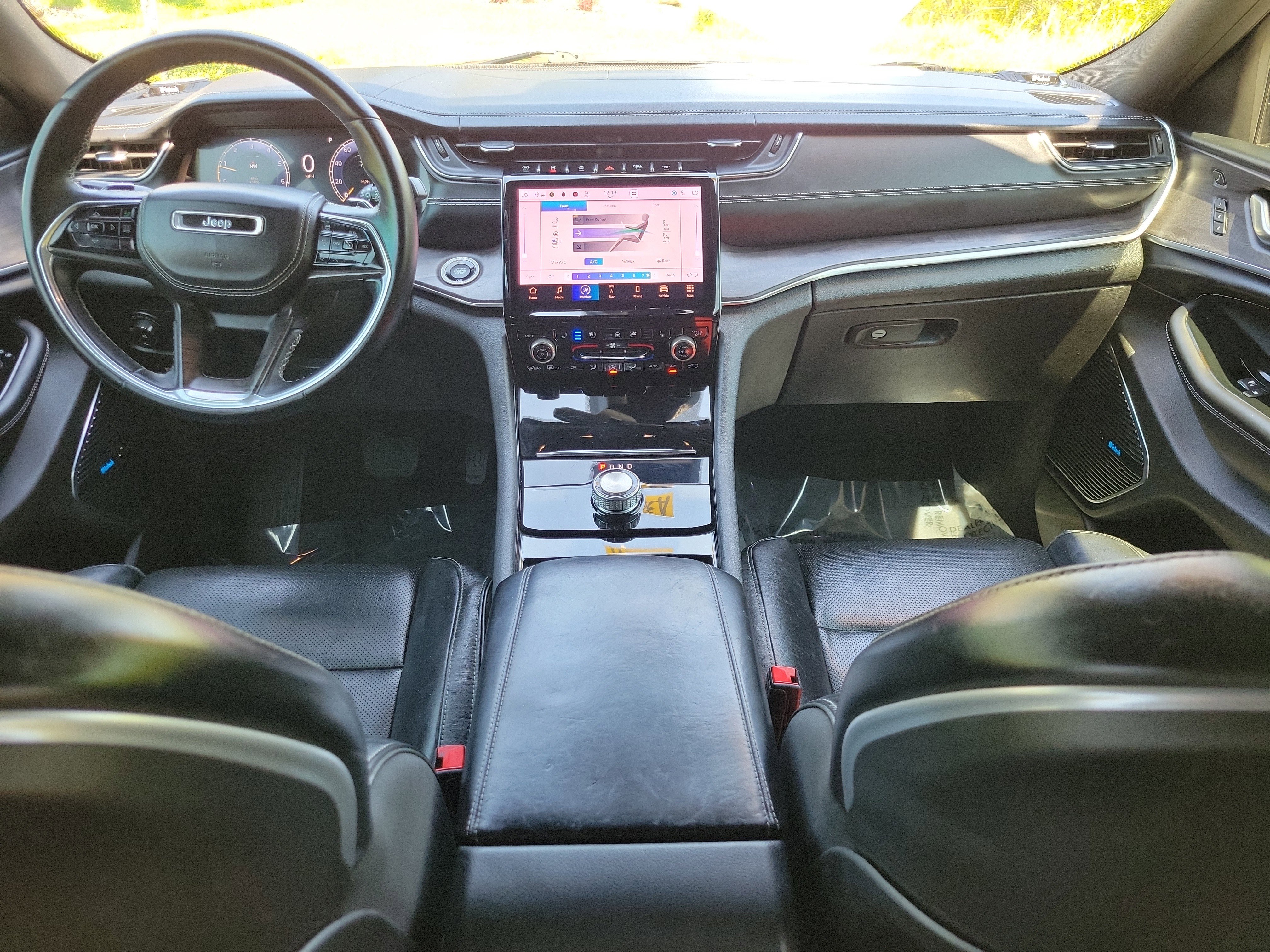 Used 2021 Jeep Grand Cherokee L Overland w/ Luxury Tech Group IV image 11