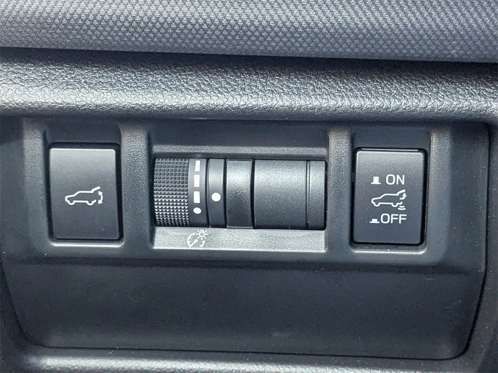 Certified 2025 Subaru Forester Premium image 26