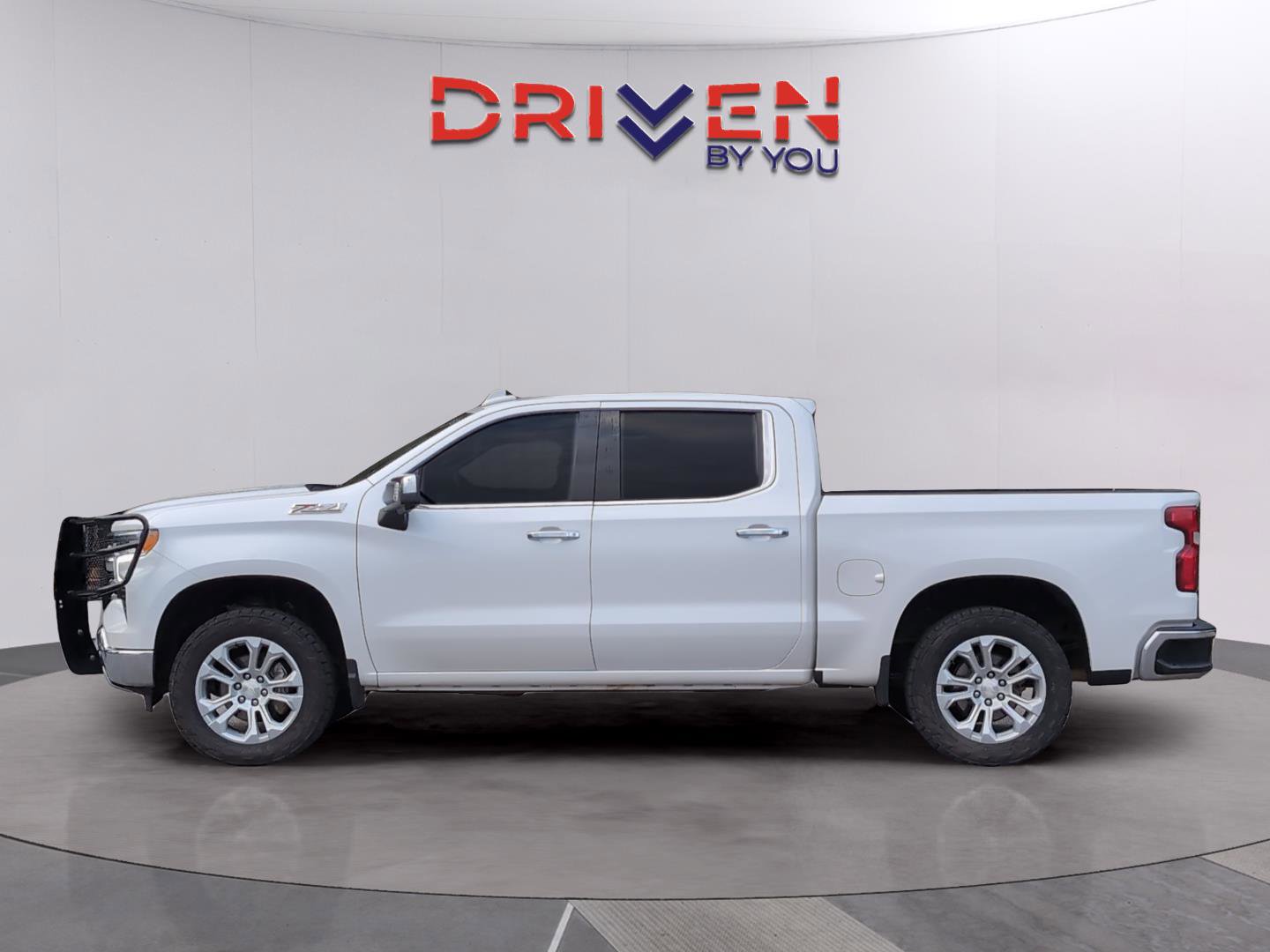 Used 2022 Chevrolet Silverado 1500 LTZ image 2