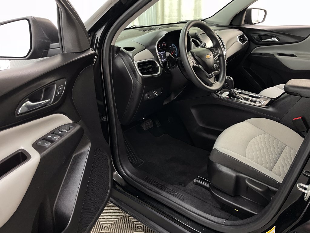 Certified 2018 Chevrolet Equinox LS AWD/4WD image 18