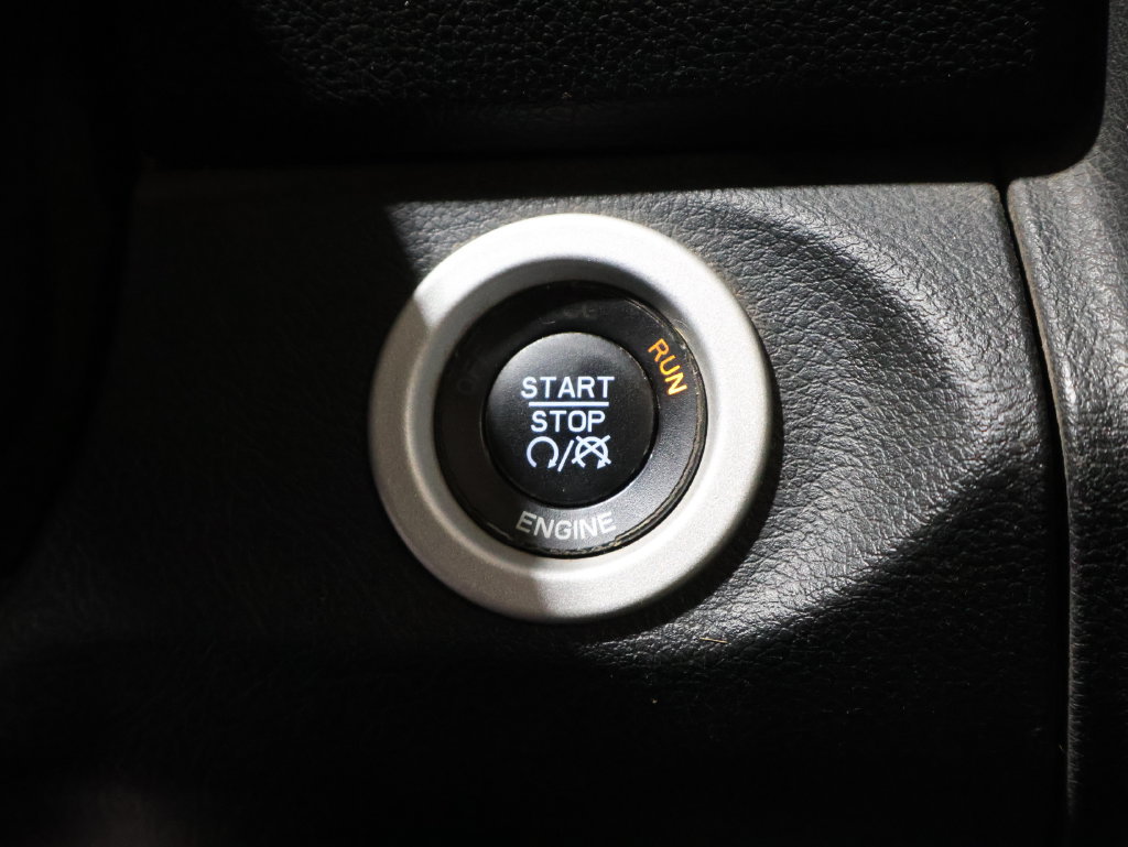 Used 2015 RAM 1500 Laramie w/ Convenience Group AWD/4WD image 27
