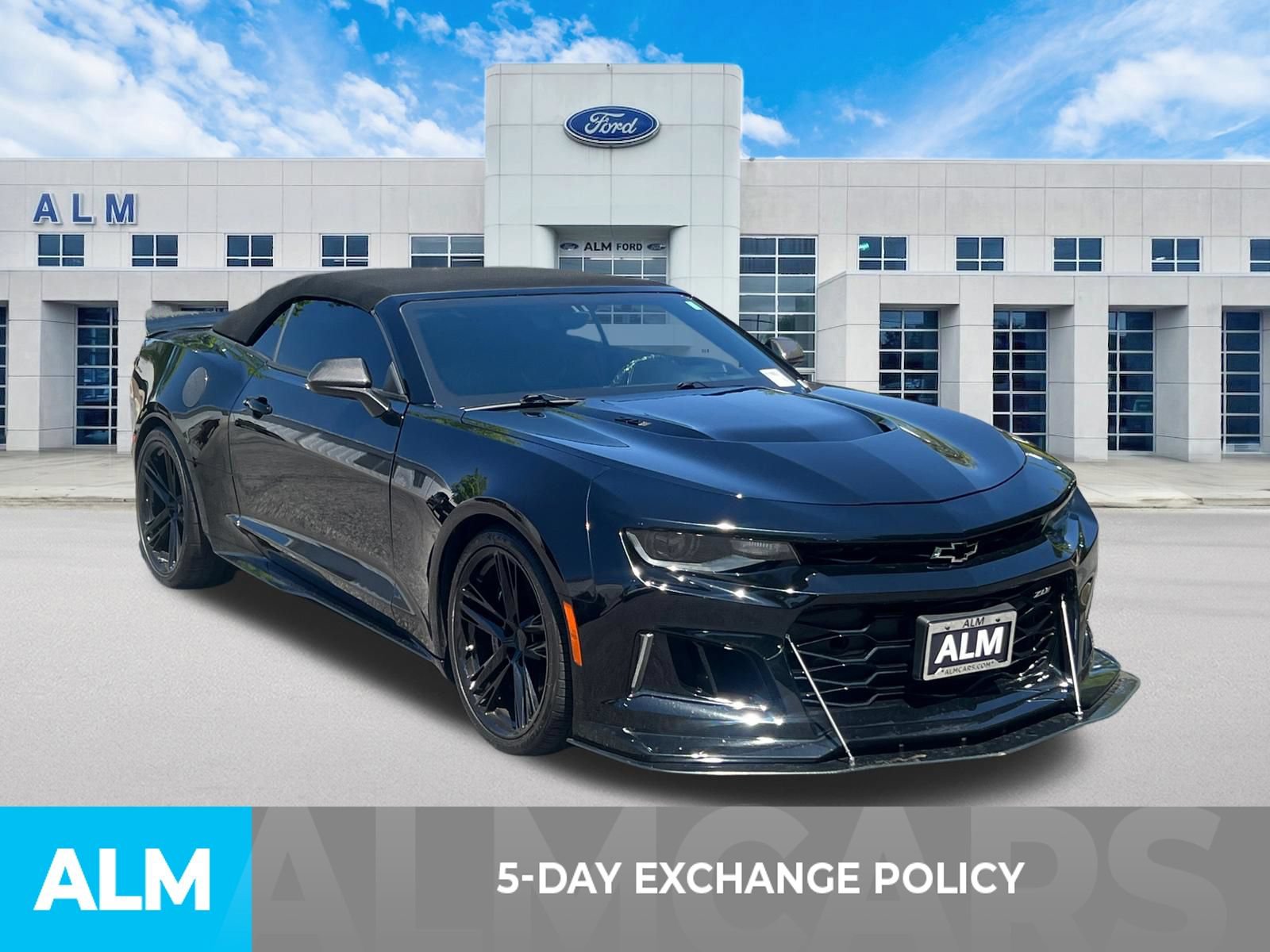 Used 2021 Chevrolet Camaro ZL1 RWD image 3