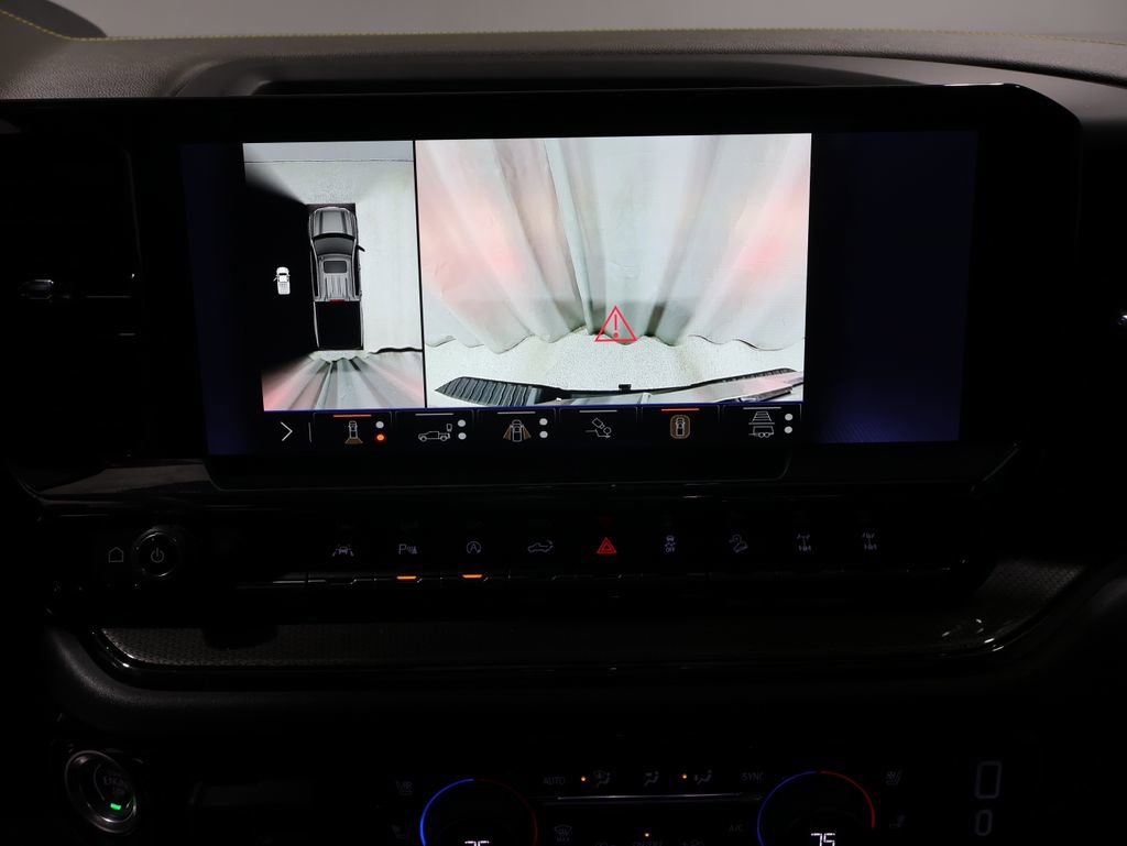 Used 2024 Chevrolet Silverado 1500 ZR2 w/ Technology Package image 27