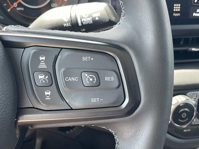 Used 2025 Jeep Gladiator Rubicon w/ Convenience Group AWD/4WD image 20