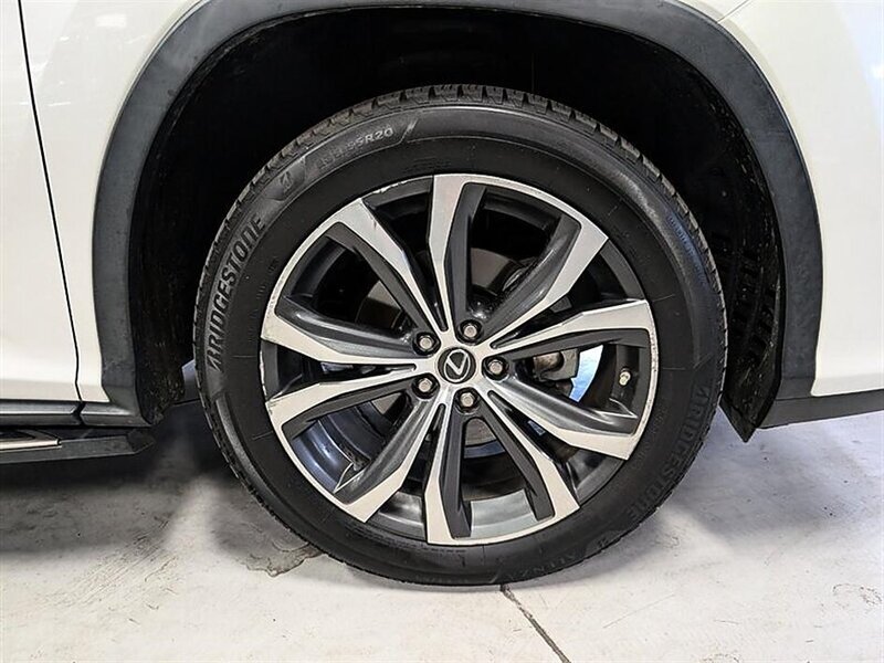 Used 2018 Lexus RX 450h AWD w/ Premium Package image 12