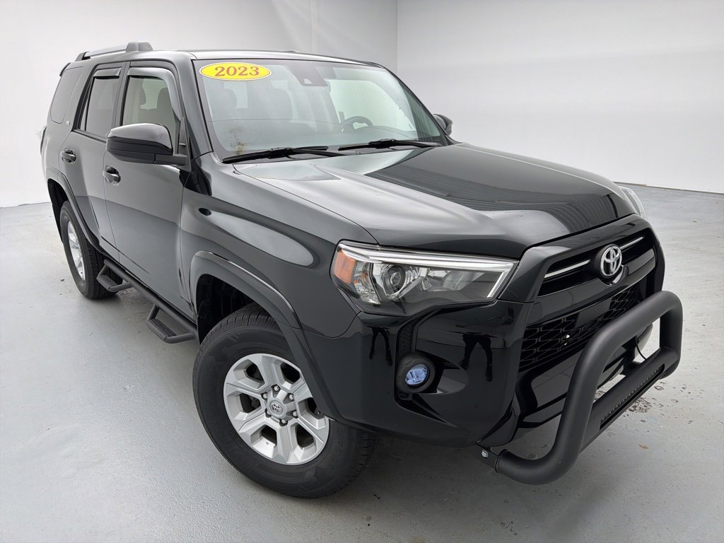 Used 2023 Toyota 4Runner SR5 image 3