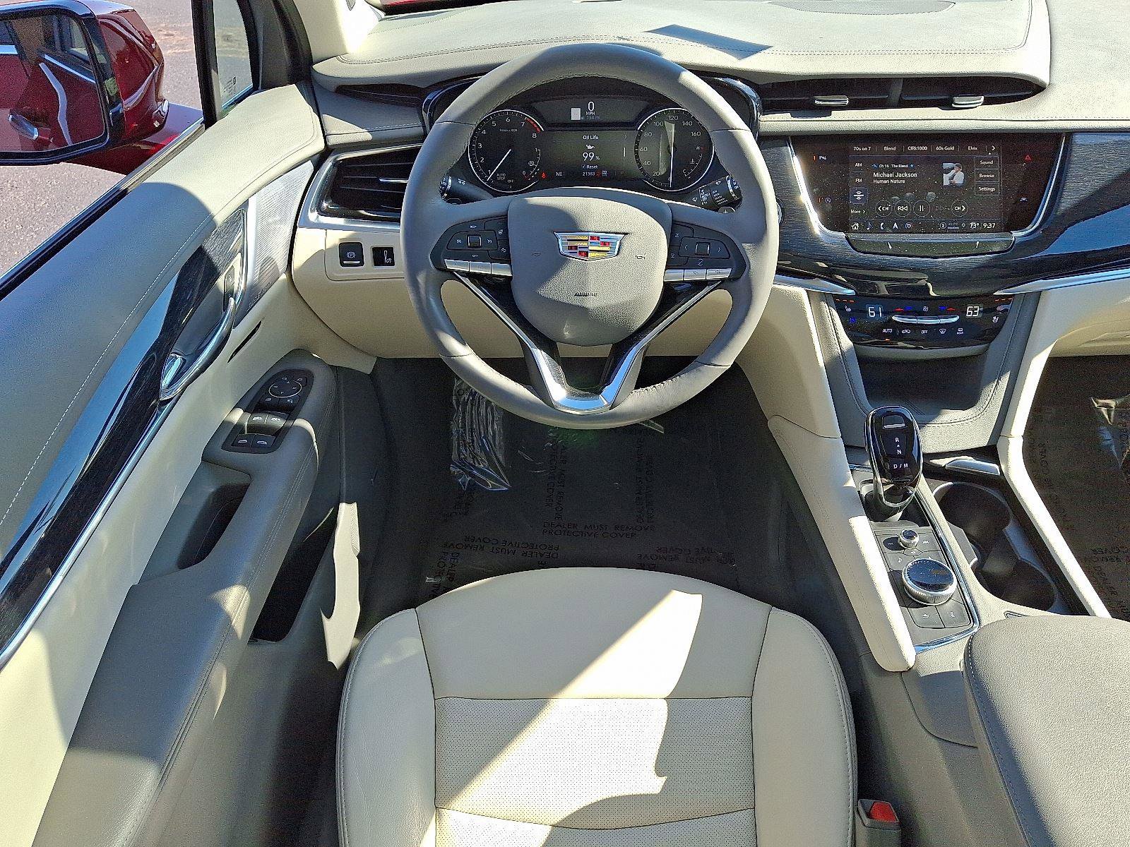 Certified 2024 Cadillac XT6 Premium Luxury image 11