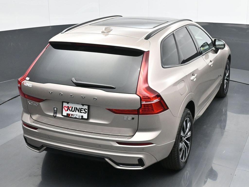 New 2025 Volvo XC60 B5 Core w/ Protection Package Premier image 30