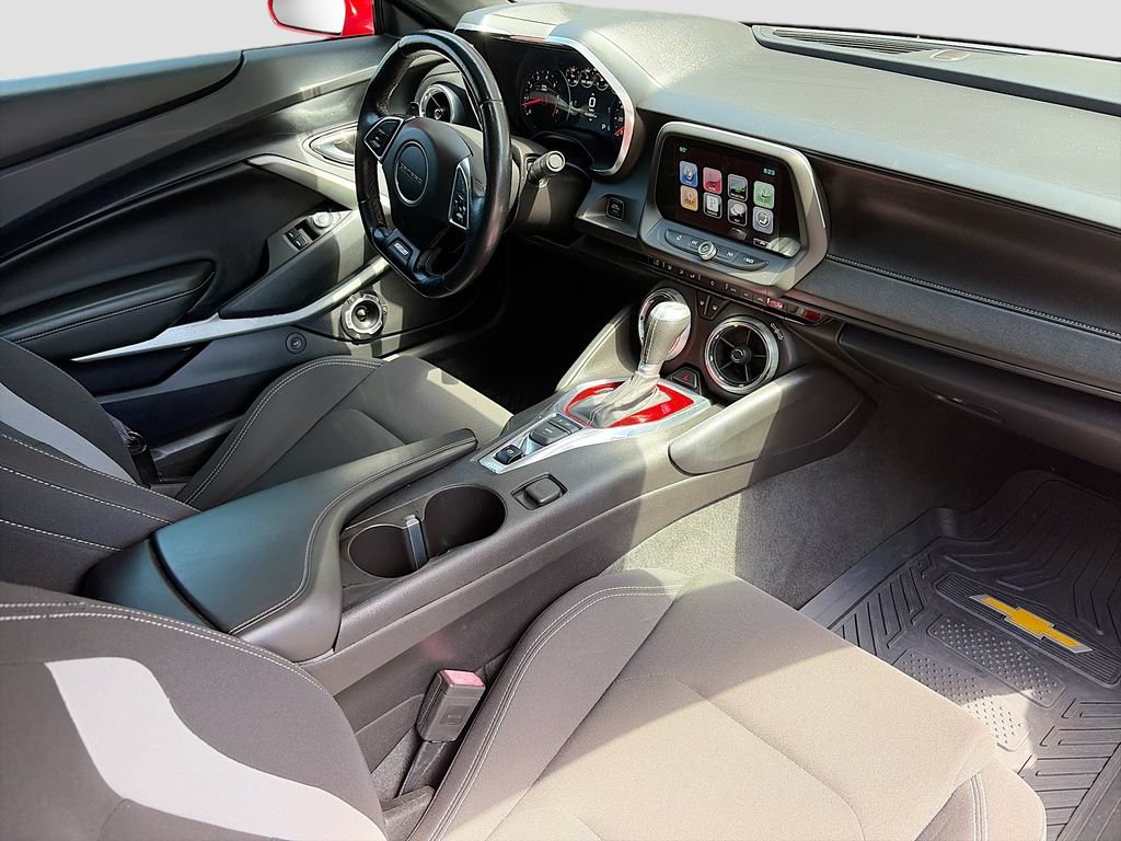 Used 2016 Chevrolet Camaro SS RWD image 28