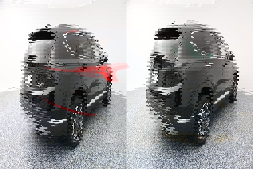 Used 2022 Hyundai Santa Fe Limited image 3