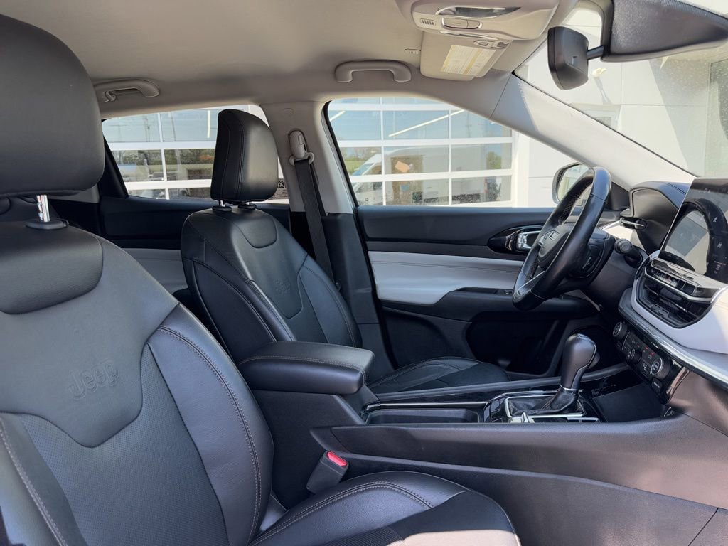 Used 2022 Jeep Compass Limited AWD/4WD image 40