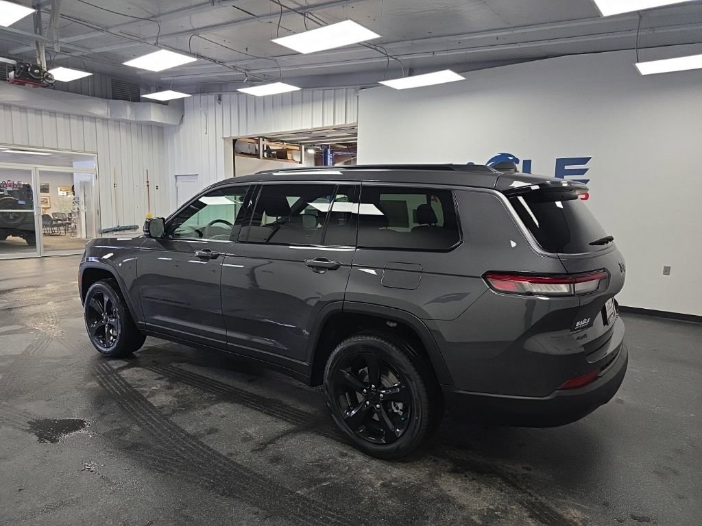 New 2026 Jeep Grand Cherokee L Limited w/ Limited Altitude Package image 7