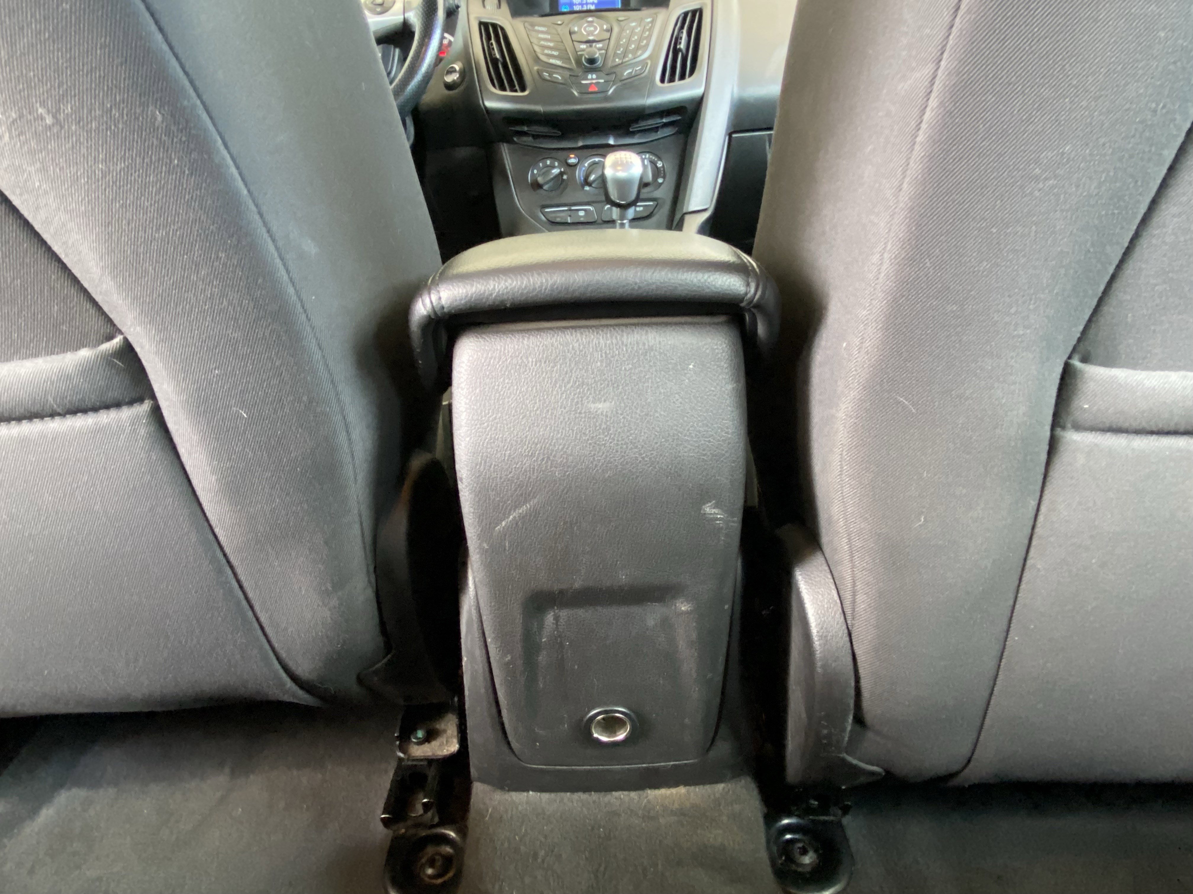 Used 2013 Ford Focus ST image 26