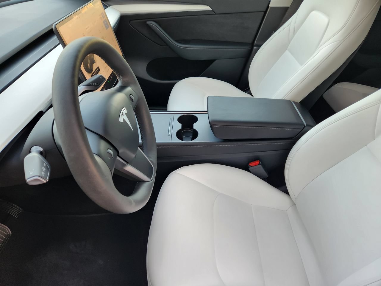 Used 2024 Tesla Model Y Long Range AWD/4WD image 12