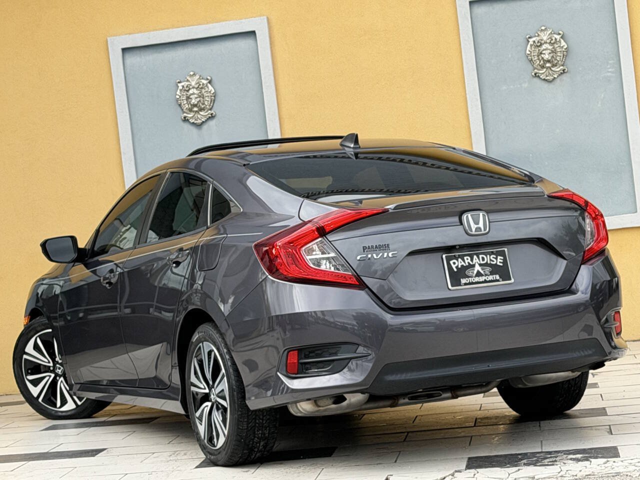 Used 2017 Honda Civic EX-T image 6