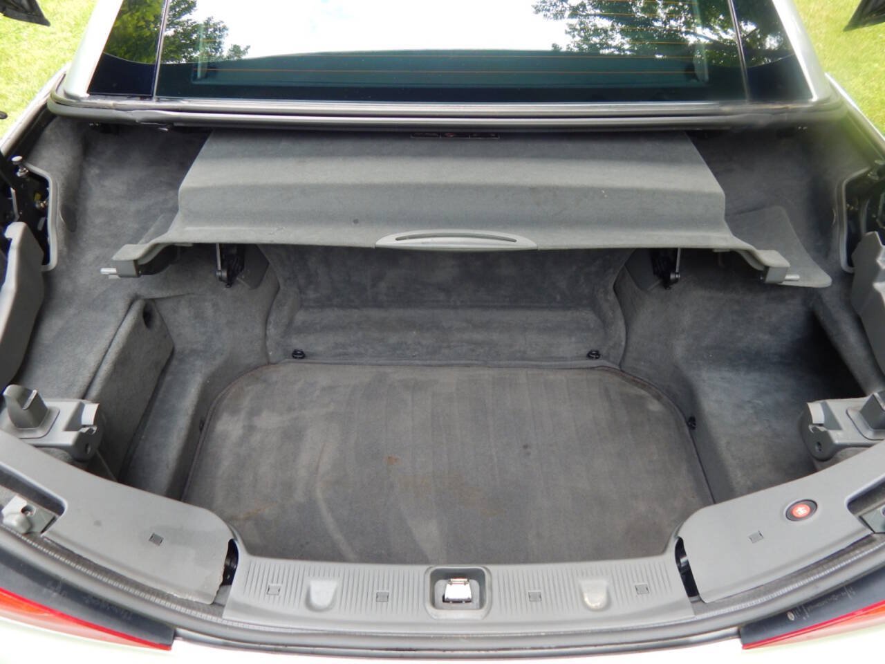 Used 2005 Mercedes-Benz SL 600 w/ AMG Sport Pkg image 20