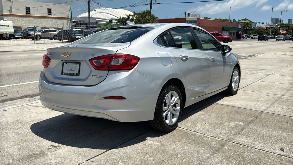 Used 2019 Chevrolet Cruze LT w/ LT Fleet Convenience Package FWD image 14