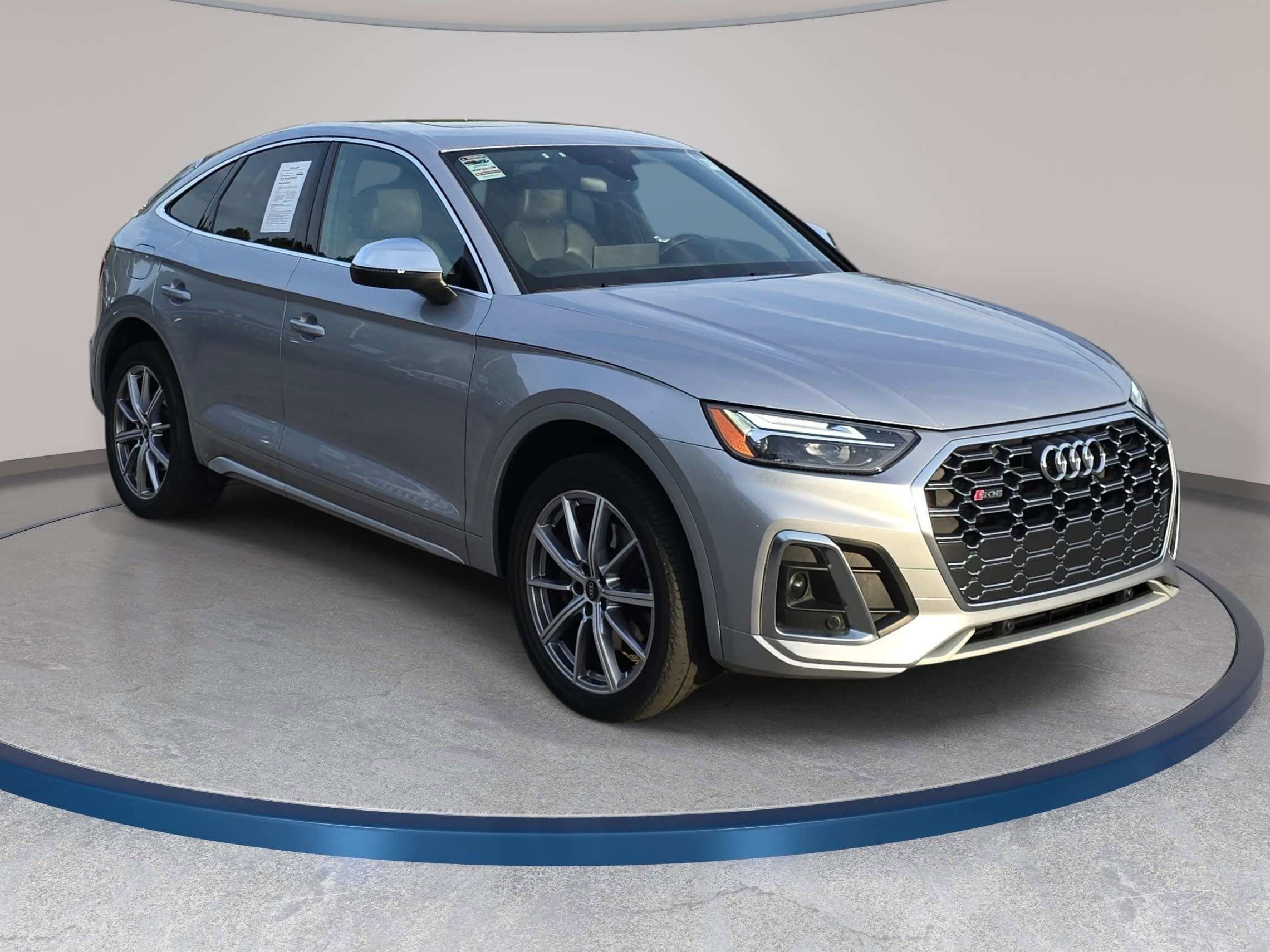 Used 2022 Audi SQ5 Premium image 3