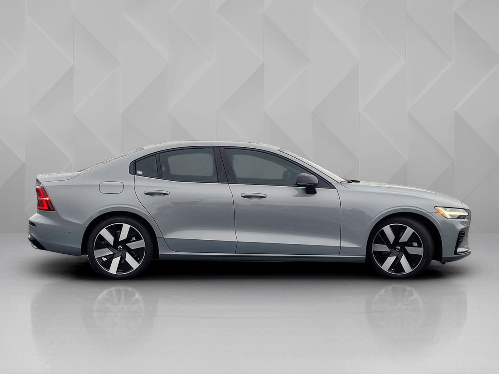 Certified 2024 Volvo S60 T8 Plus w/ Climate Package image 7