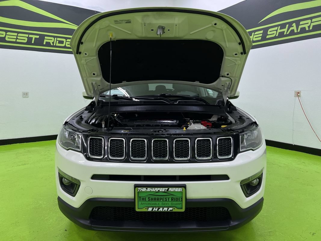 Used 2019 Jeep Compass Latitude w/ Popular Equipment Group AWD/4WD image 4