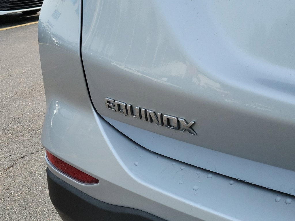 Used 2022 Chevrolet Equinox LT AWD/4WD image 9