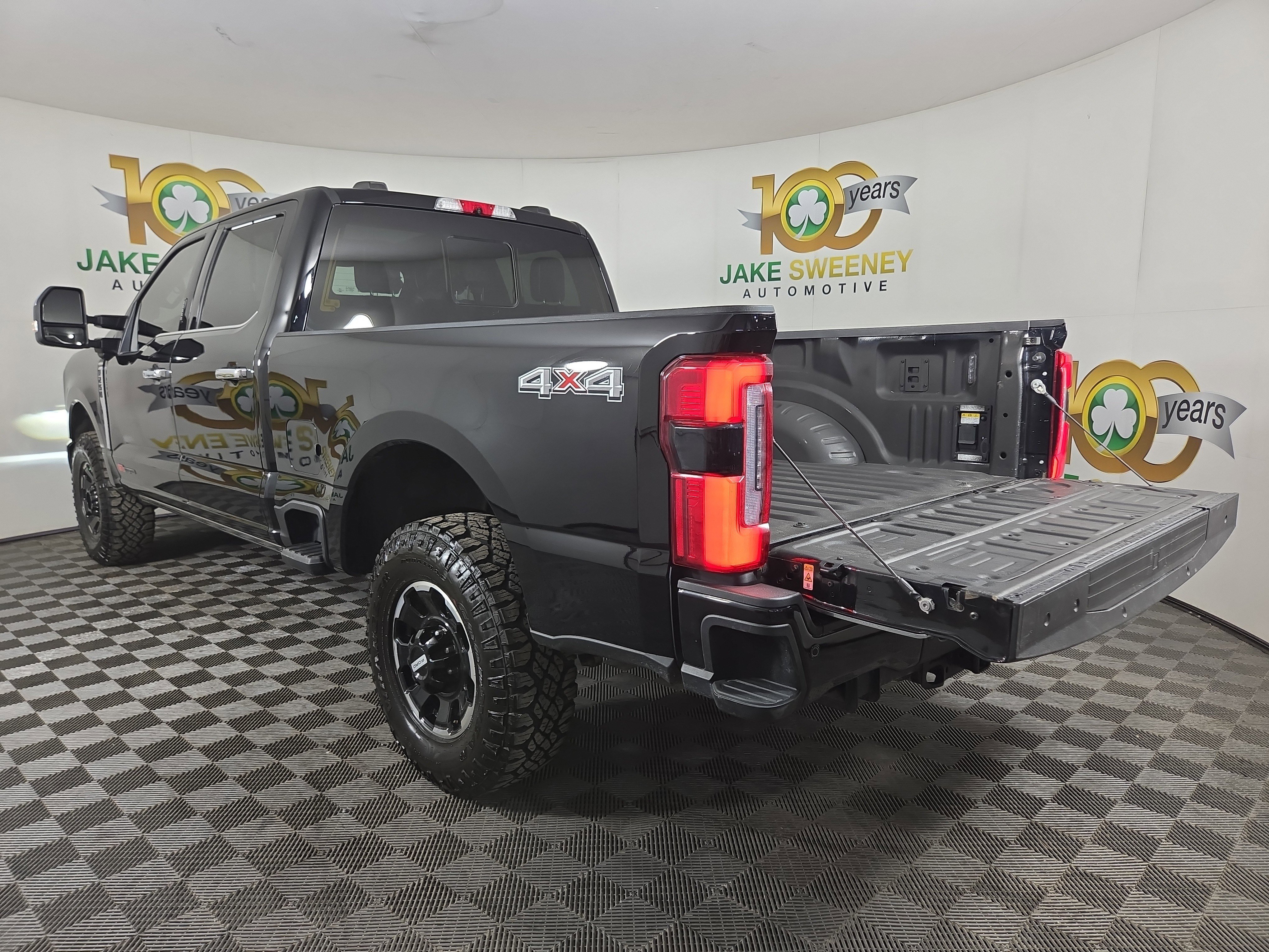 Used 2024 Ford F250 Platinum image 32