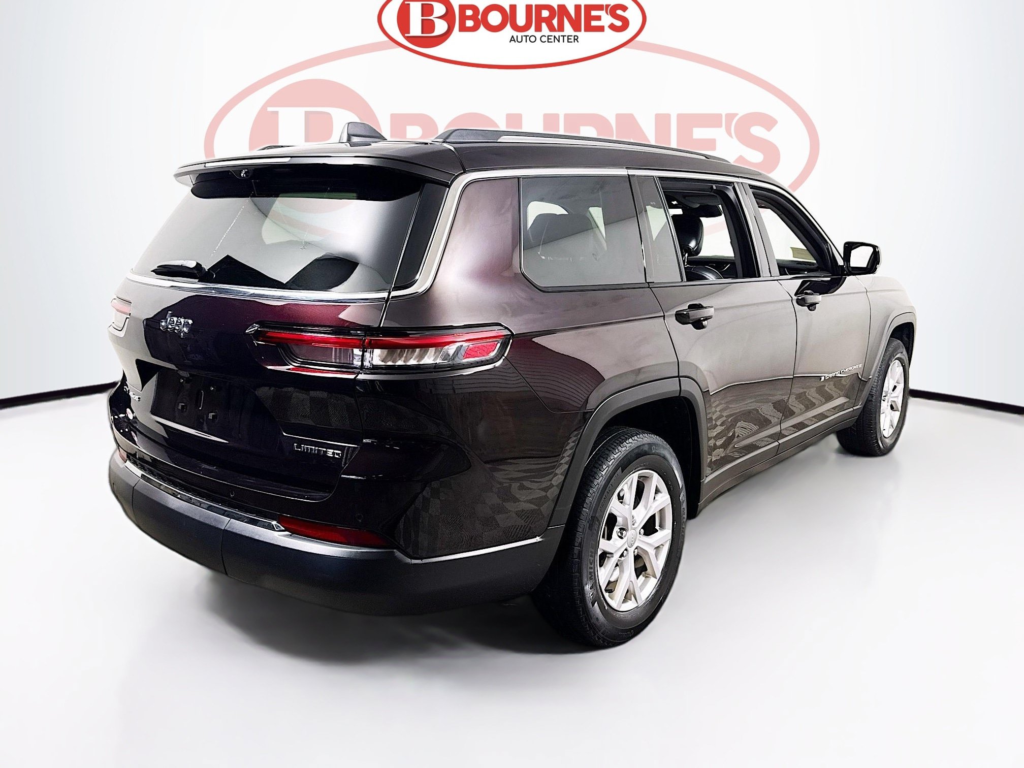 Used 2022 Jeep Grand Cherokee L Limited w/ Luxury Tech Group II AWD/4WD image 11