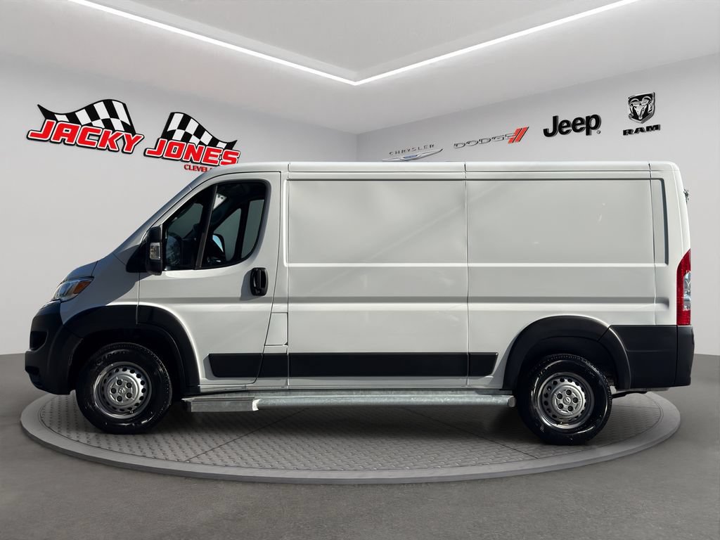 Used 2025 RAM ProMaster 2500 w/ U-Haul Equipment Group FWD image 3