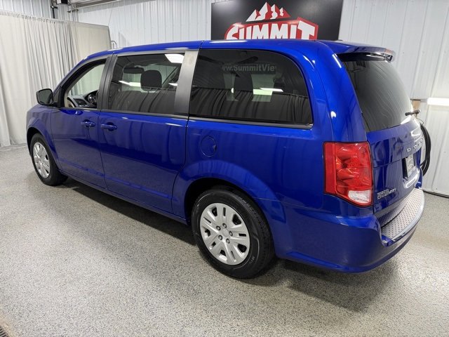 Used 2018 Dodge Grand Caravan SE w/ UConnect Hands-Free Group image 6