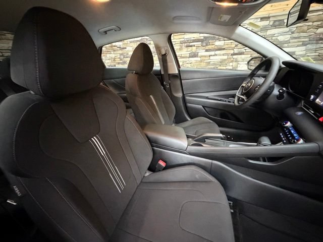 Certified 2023 Hyundai Elantra SEL w/ Cargo Package FWD image 17