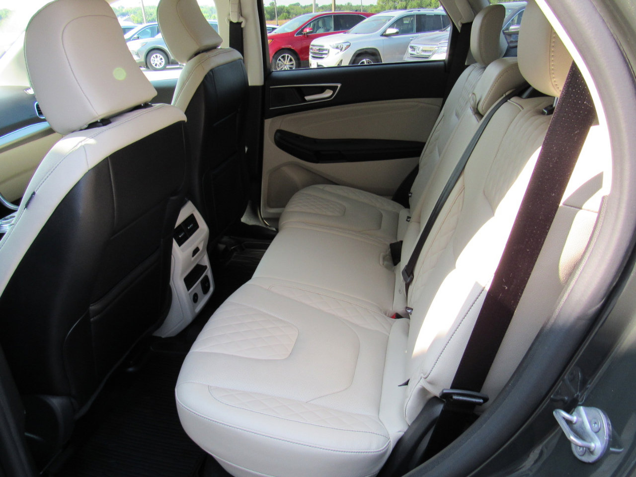 Used 2024 Ford Edge Titanium w/ Titanium Elite Package image 33