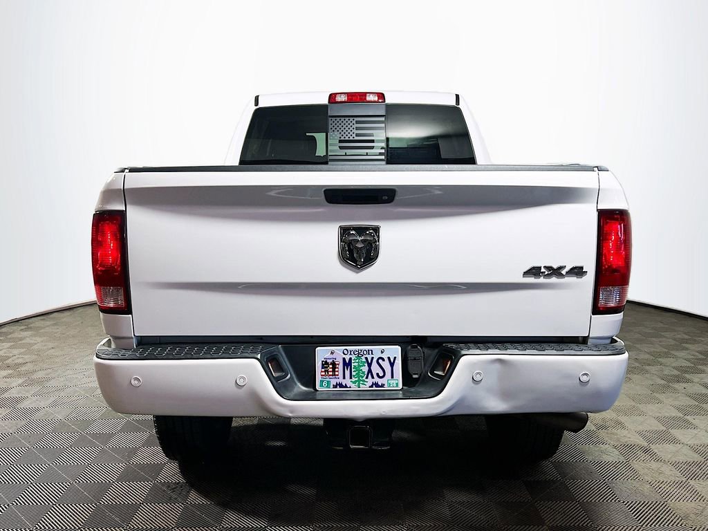 Used 2018 RAM 2500 Big Horn w/ Sport Appearance Group AWD/4WD image 6