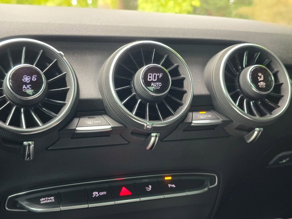 Used 2017 Audi TT 2.0T w/ Technology Package image 40