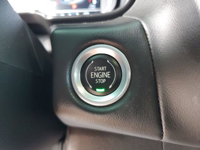 Used 2023 GMC Yukon SLT AWD/4WD image 25