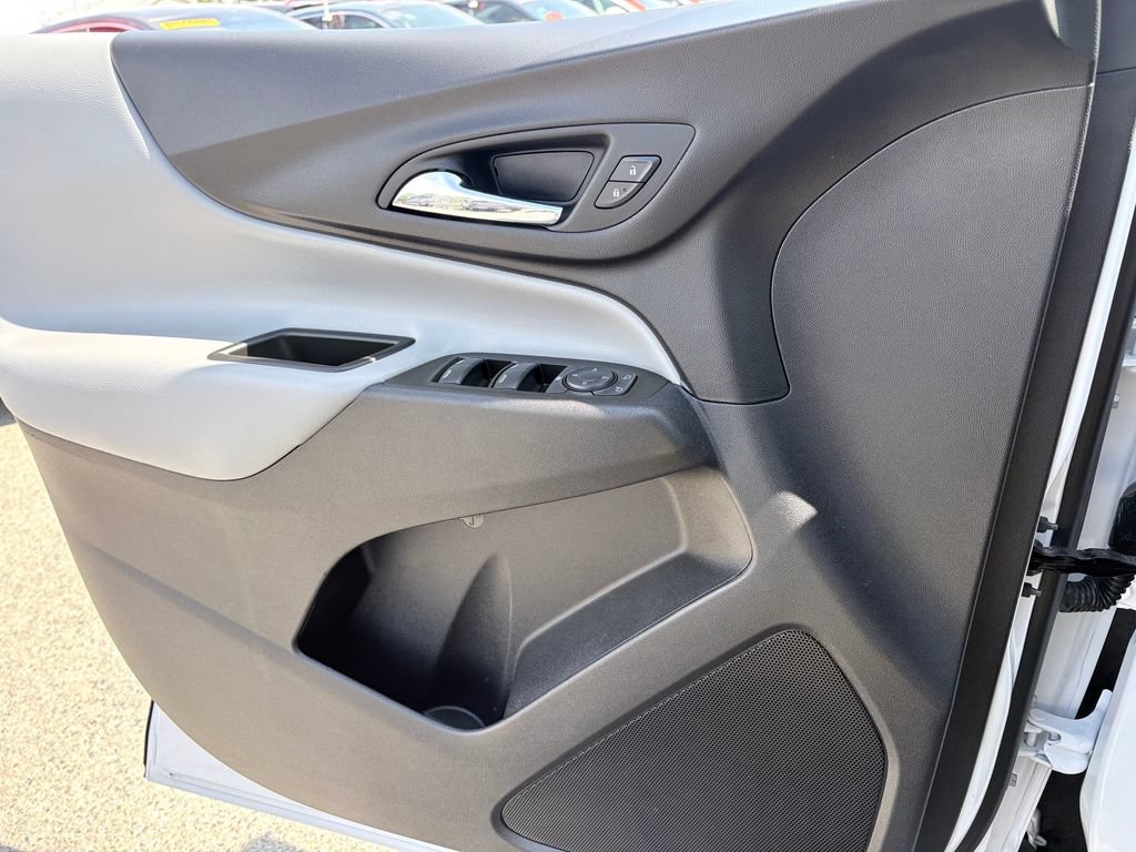 Used 2023 Chevrolet Equinox LS w/ LS Convenience Package FWD image 13