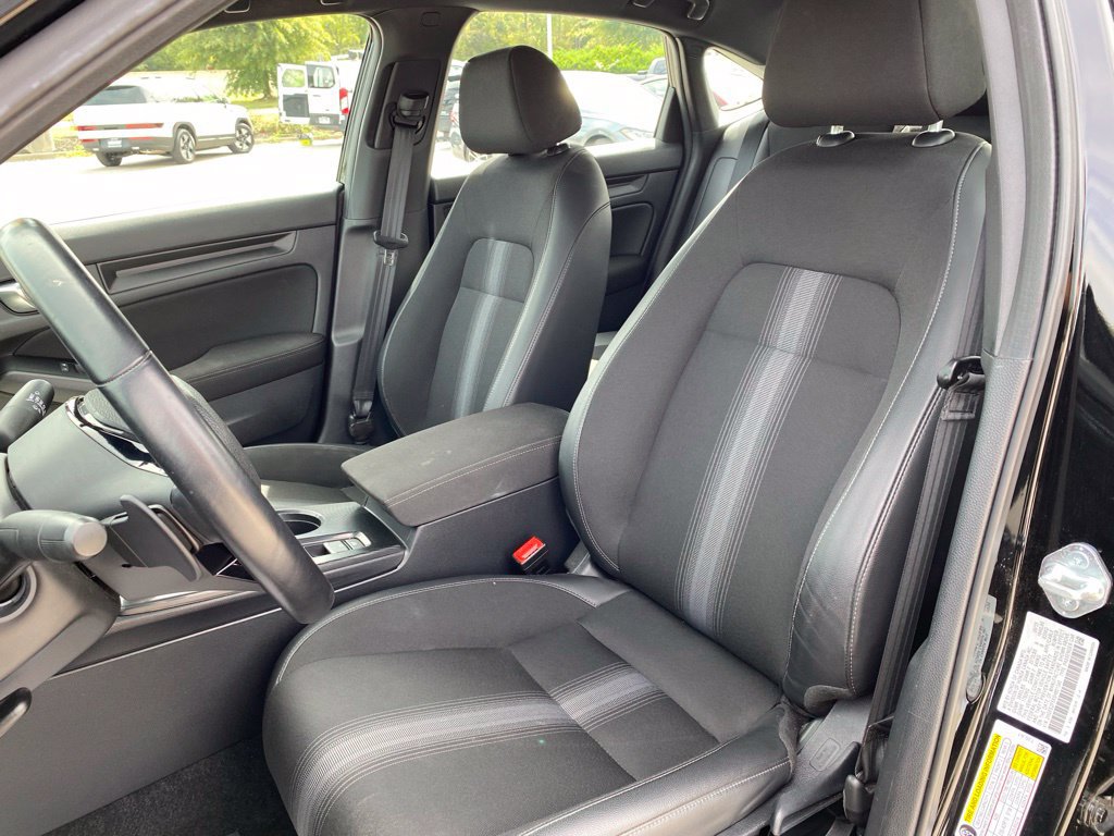 Used 2025 Honda Civic Sport image 23
