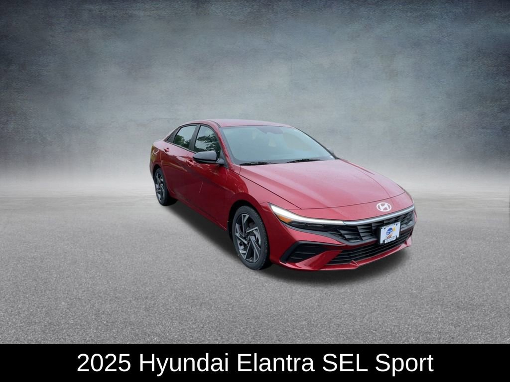 Used 2025 Hyundai Elantra Sport image 3