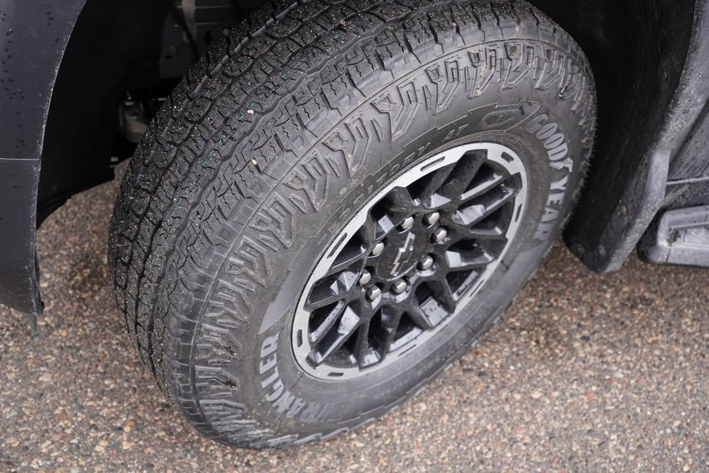 New 2026 Chevrolet Silverado EV Trail Boss w/ Plus Package AWD/4WD image 9