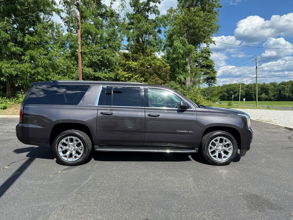 Used 2016 GMC Yukon XL SLT w/ Open Road Package AWD/4WD image 6