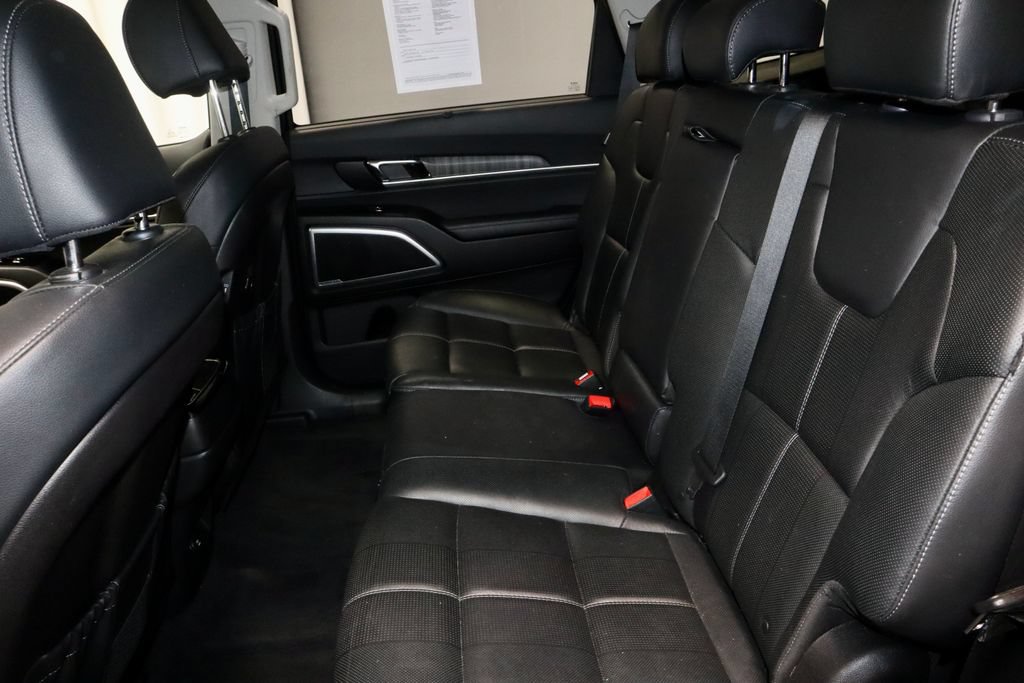 Used 2024 Kia Telluride EX AWD/4WD image 23