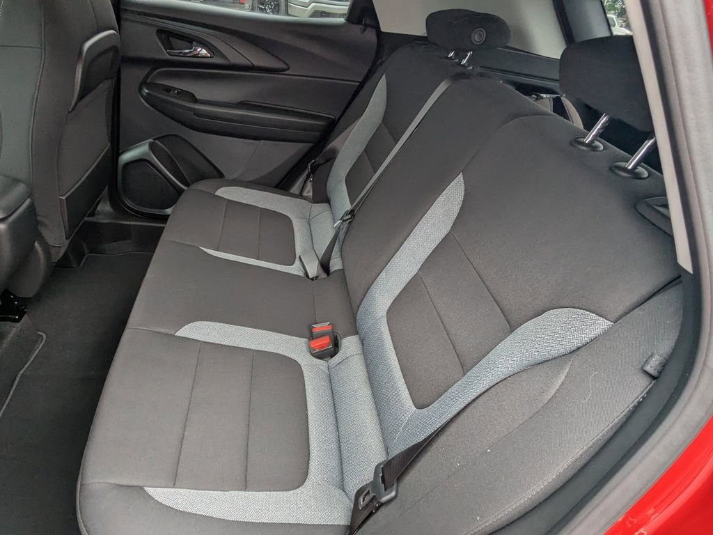 New 2026 Chevrolet TrailBlazer LT w/ LT Cold Weather Package FWD image 11