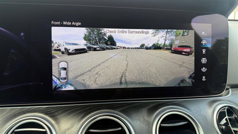 Used 2022 Mercedes-Benz E 350 Sedan w/ Driver Assistance Package image 34
